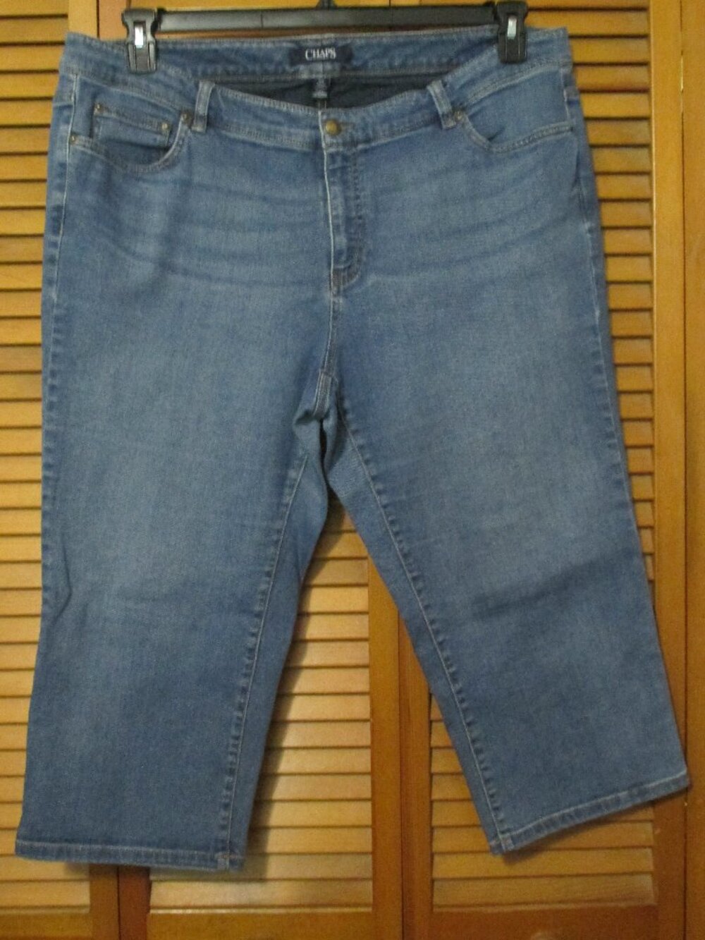 Chaps capris denim blue stretch with pockets great condition size 18W